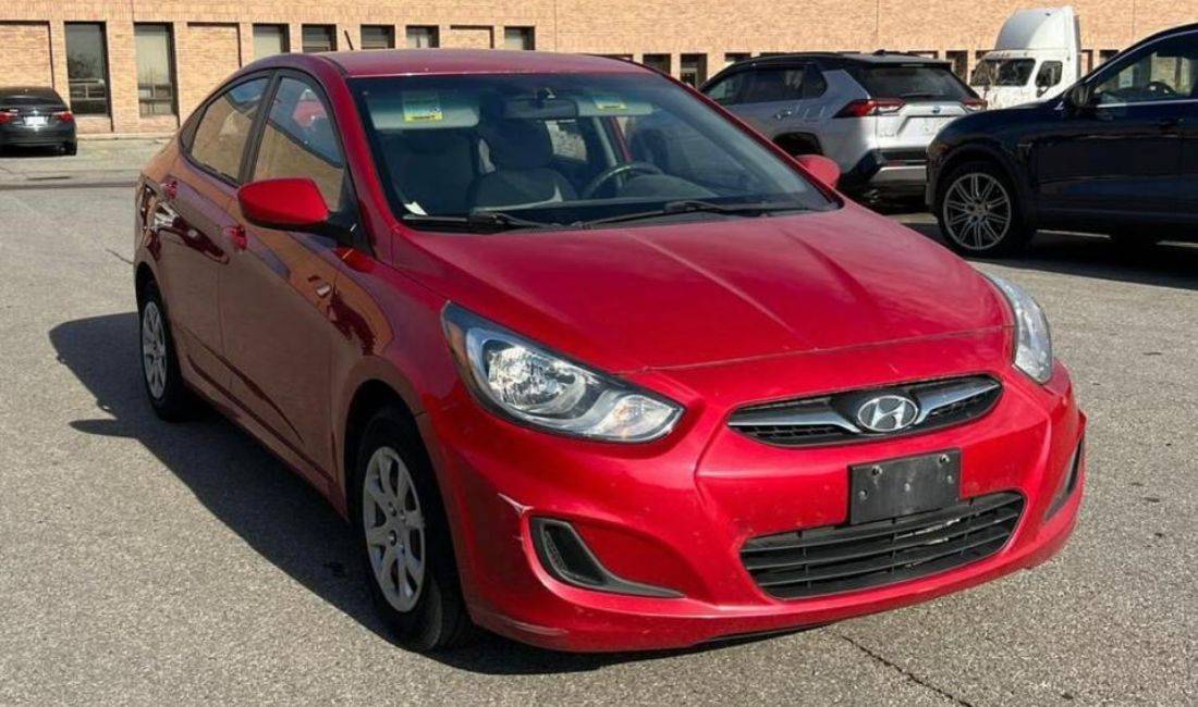 Jepet me qera  Hyundai i30 duke filluar nga 30 euro ne dite