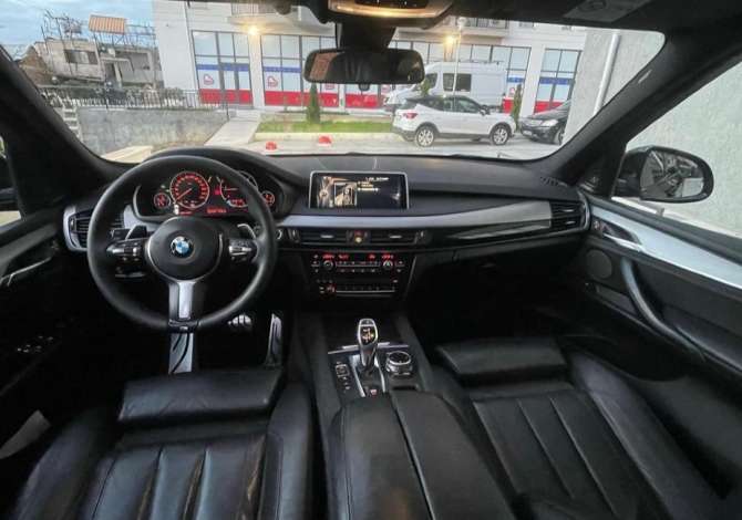 Jepet me qera BMW X5 2015 duke filluar nga 200 euro ne dite