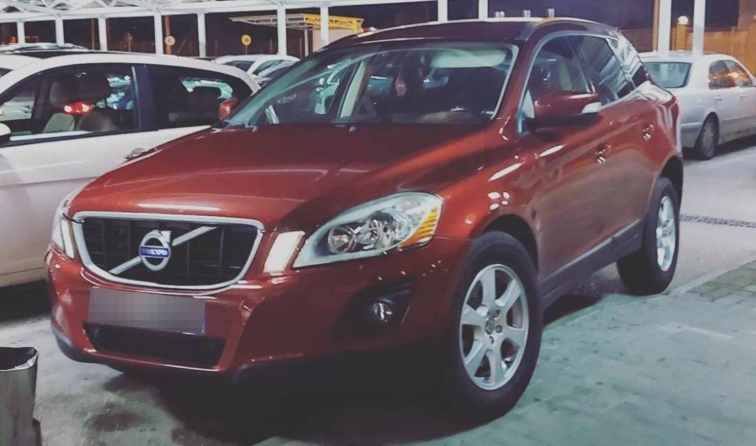 Jepet me Qera makina Volvo XC60 duke filluar nga 100  Euro dita 