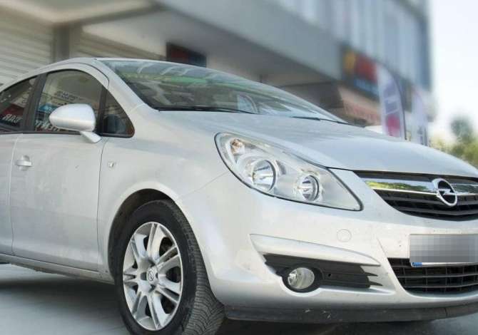 Jepet me Qera makina Opel Corsa duke filluar nga 35 Euro dita