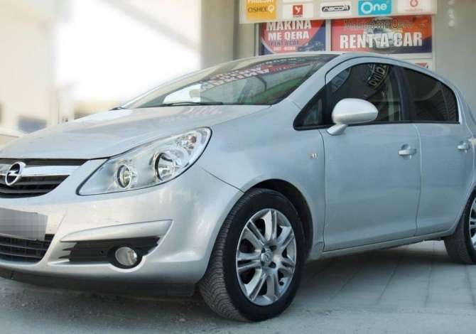 Jepet me Qera makina Opel Corsa duke filluar nga 35 Euro dita