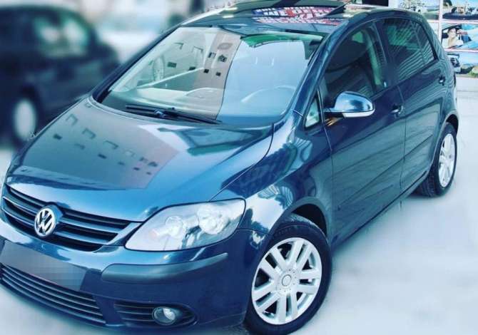 Jepet me Qera makina Golf Plus duke filluar nga 30 Euro dita 