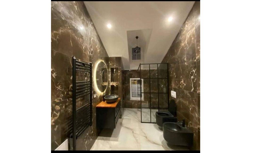 Usta per pllaka ne Tirane ofron sherbim te kualifikuar per punime pllakash, parketi dhe gipsi per cdo ambient