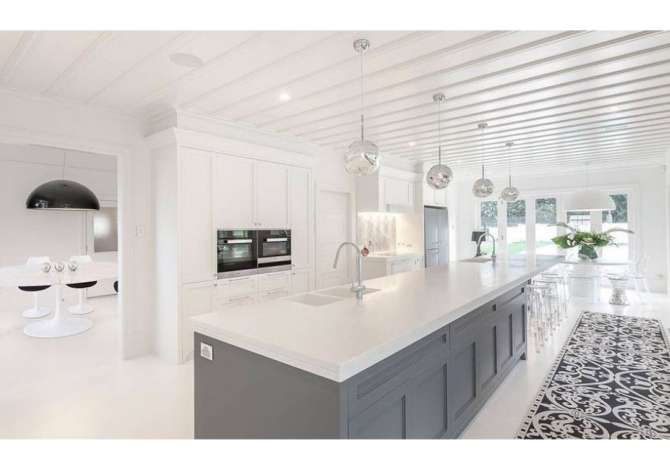 Kompani e specializuar ne prodhimin e bangove te kuzhines me kuarci