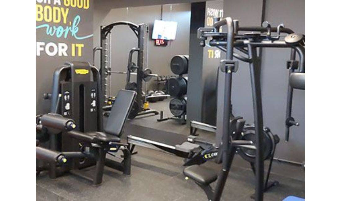 Kompani per montimin dhe realizimin e impianteve  elektrike, hidrosanitare, diellore, ngrohje, dyshemeje etj.