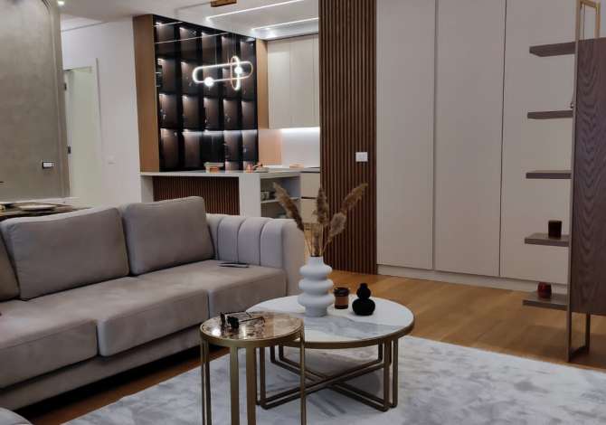 Mobileri per arredimin e apartamenteve, vilave, bareve etj. ofron dhoma gjumi, minibare, divane, kuzhina etj.