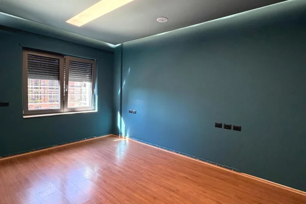 JEPET ME QIRA – AMBIENT BIZNESI | RING CENTER, ZOGU I ZI