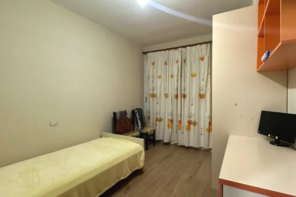 Appartamento in affitto a Tirana 2+1, Arredato