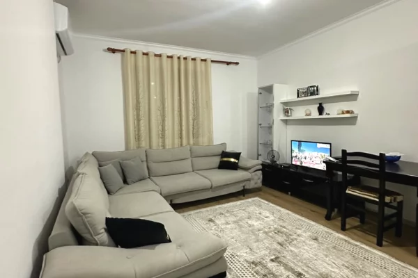Casa in affitto 2+1 a Tirana - 50,000 Leke
