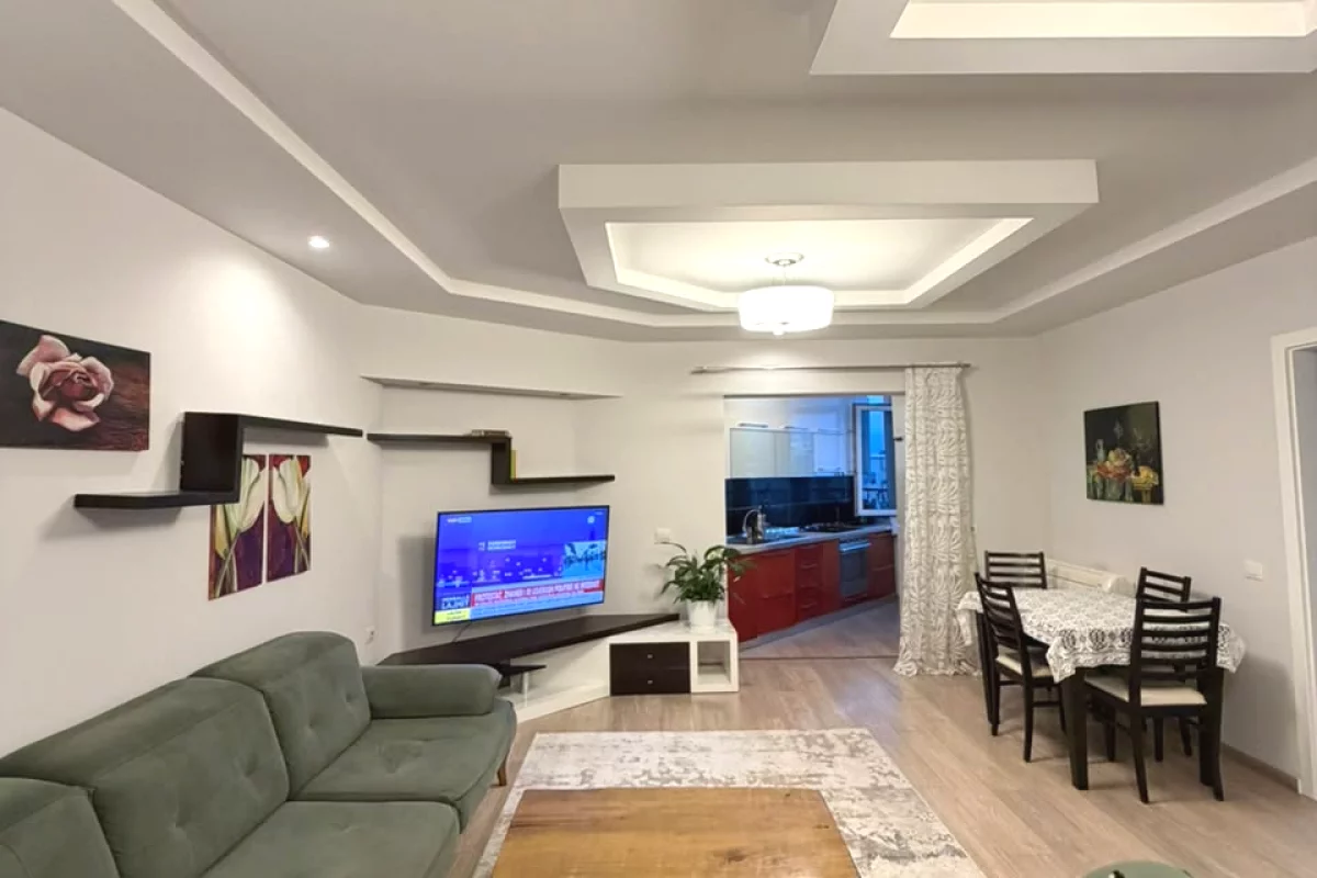 Shtepi ne shitje Apartament ne Tirane, 2+1, Mobilimi E mobiluar, Pagesa 24,500,000  Leke.