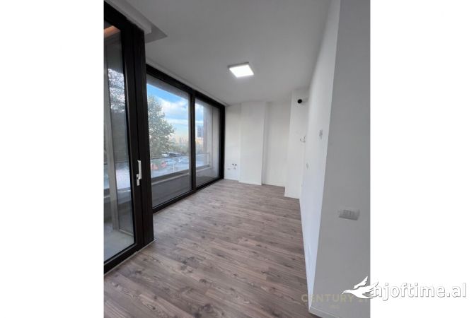 Apartament 2+1+2 me qera tek Liqeni i Thate