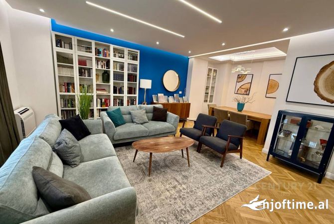 Shtepi ne shitje Apartament ne Tirane, 3+1, Mobilimi E mobiluar, Pagesa 255,000  Euro.