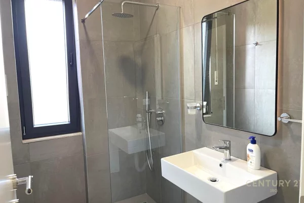 Shtepi ne shitje 2+1 ne Tirane - 230,000 Euro