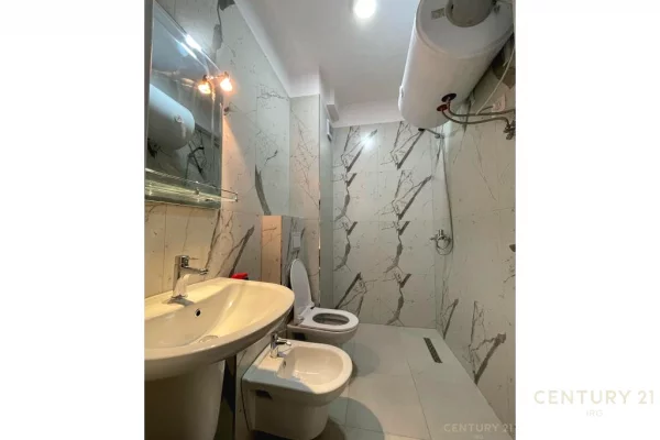 Shtepi me qera Apartament ne Tirane, 1+1, Mobilimi E mobiluar, Pagesa 50,000  Leke.