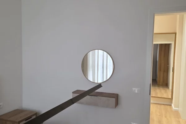 Shtepi me qera Apartament ne Tirane, 1+1, Mobilimi E mobiluar, Pagesa 55,000  Leke.