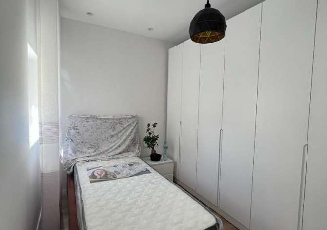 Shtepi me qera Shtepi Private ne Tirane, 2+1, Mobilimi E mobiluar, Pagesa 700  Euro.