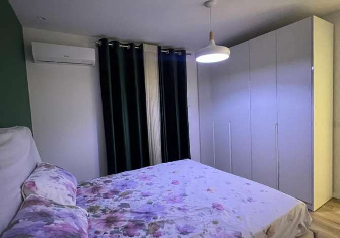 Shtepi me qera Shtepi Private ne Tirane, 2+1, Mobilimi E mobiluar, Pagesa 700  Euro.