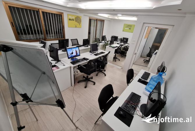 Business Property for Rent 1+1 in Tirana - 950 Euro