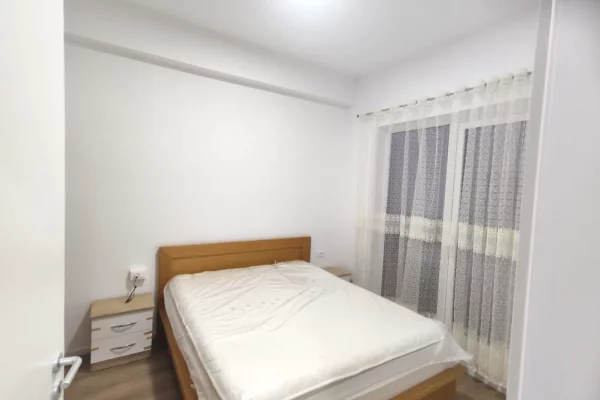Shtepi me qera Apartament ne Tirane, 1+1, Mobilimi E mobiluar, Pagesa 400  Euro.