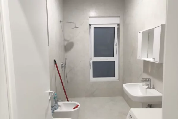 Shtepi me qera Apartament ne Tirane, 1+1, Mobilimi E mobiluar, Pagesa 400  Euro.