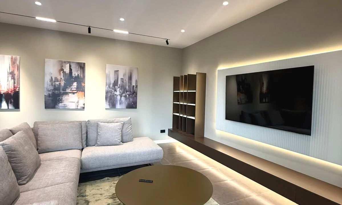 Shtepi me qera Apartament ne Tirane, 2+1, Mobilimi E mobiluar, Pagesa 2,500  Euro.