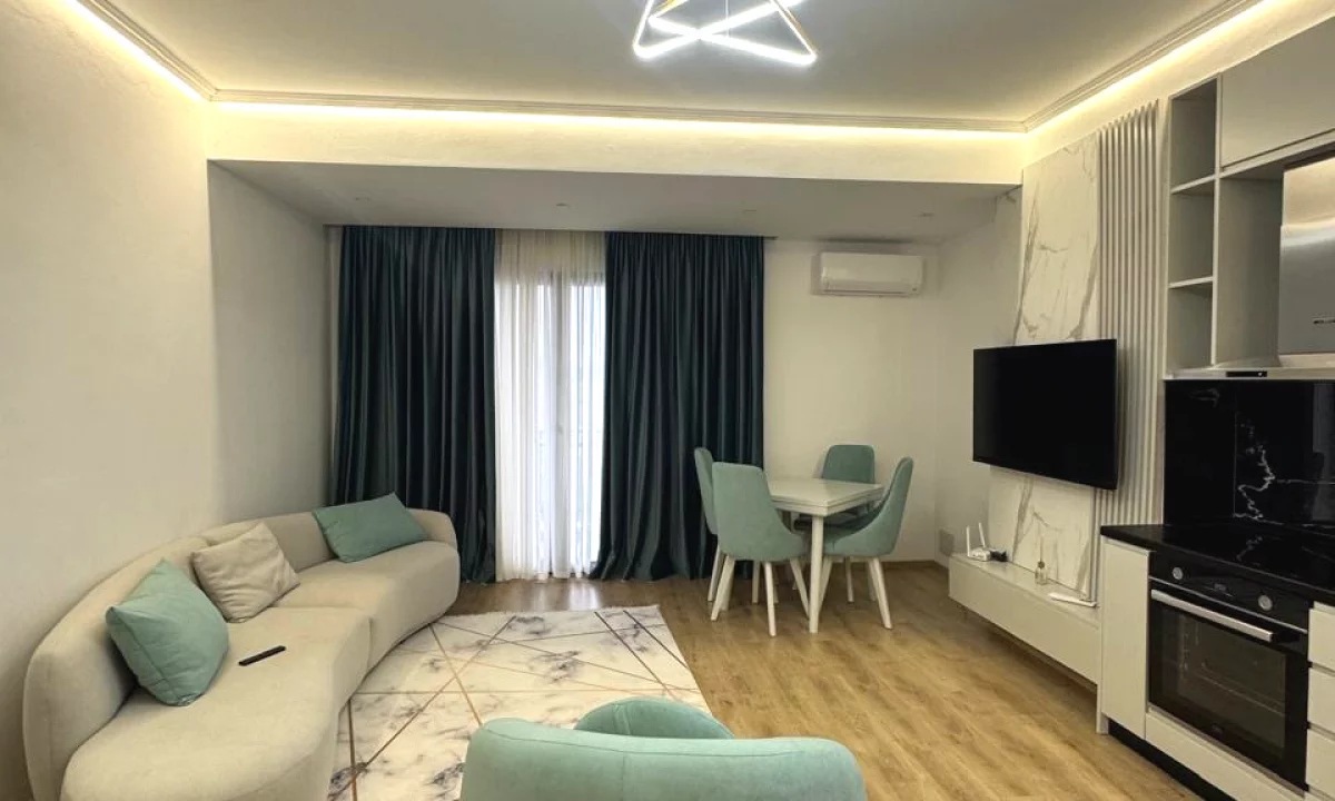 Shtepi ne shitje Apartament ne Tirane, 1+1, Mobilimi E mobiluar, Pagesa 160,000  Euro.