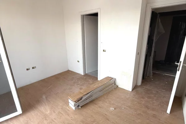Apartment for sale in Tirana 2+1, Emty