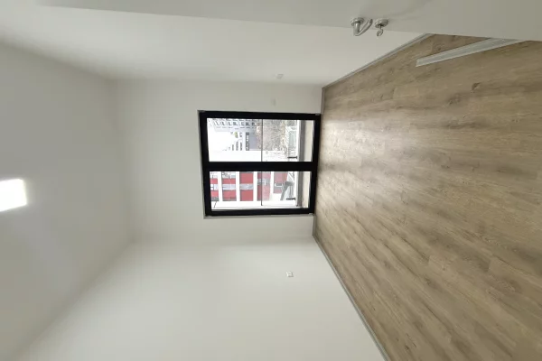 Shtepi ne shitje Apartament ne Tirane, 2+1, Mobilimi Bosh, pa mobiluar, Pagesa 190,000  Euro.