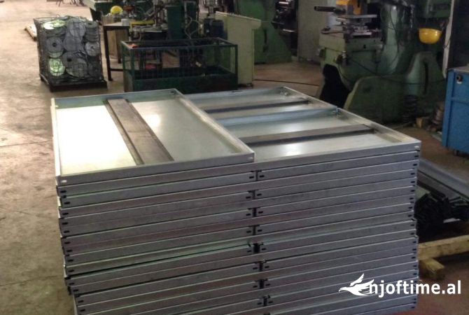 Shiten 50% te Aksioneve ose Biznesi i Prodhimeve Metalike