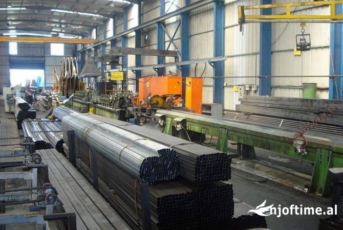 Shiten 50% te Aksioneve ose Biznesi i Prodhimeve Metalike