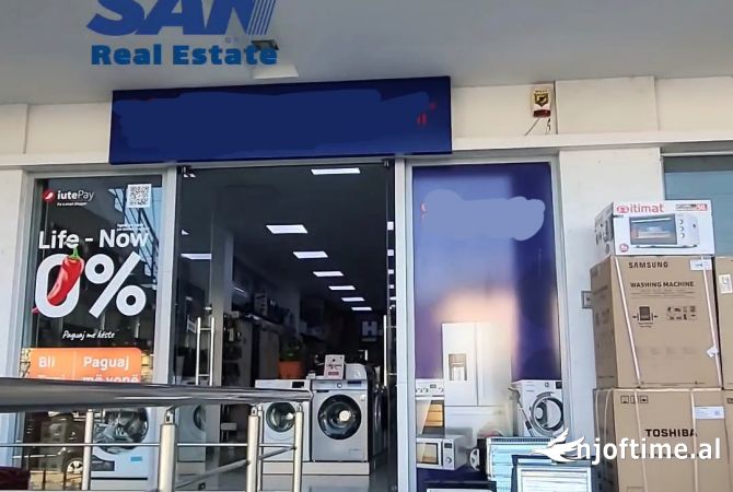 Shitet Njesi Komerciale Biznesi Dyqan