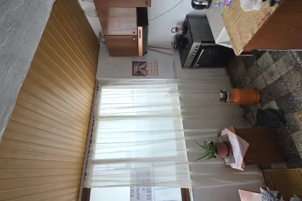 Shtepi ne shitje Apartament ne Lushnje, 2+1, Mobilimi E mobiluar, Pagesa 99,000  Euro.