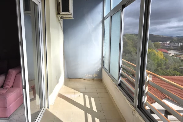 Shtepi ne shitje Apartament ne Lushnje, 2+1, Mobilimi E mobiluar, Pagesa 9,900,000  Leke.