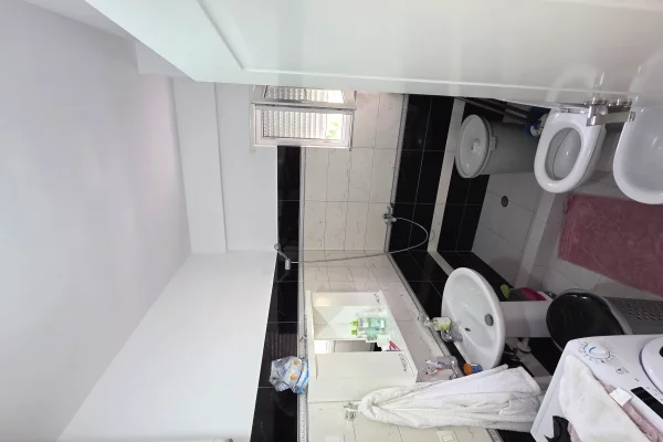 Shtepi ne shitje Apartament ne Lushnje, 2+1, Mobilimi E mobiluar, Pagesa 9,900,000  Leke.