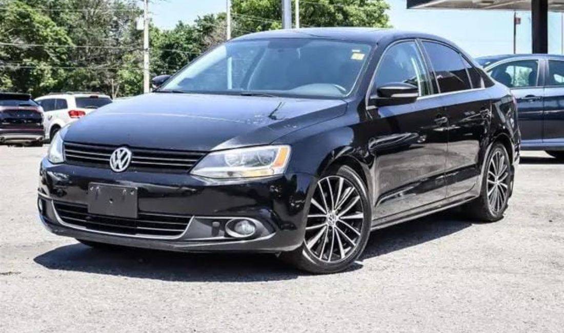 Jepet me qera Volkswagen Jetta duke filluar nga 40 euro ne dite