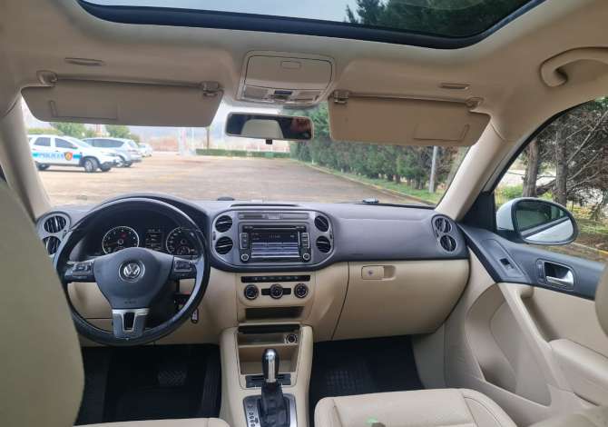 Noleggio Auto a Argirocastro - 60 Euro