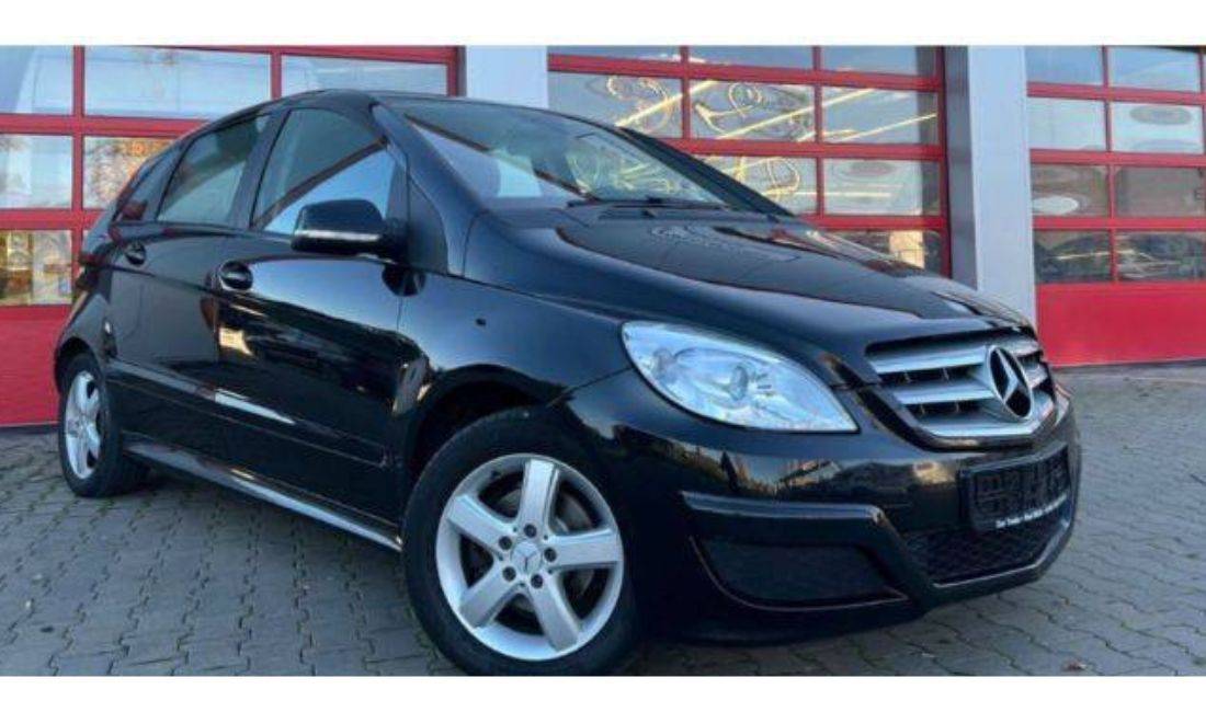 Jepet me qera Mercedes-Benz B class