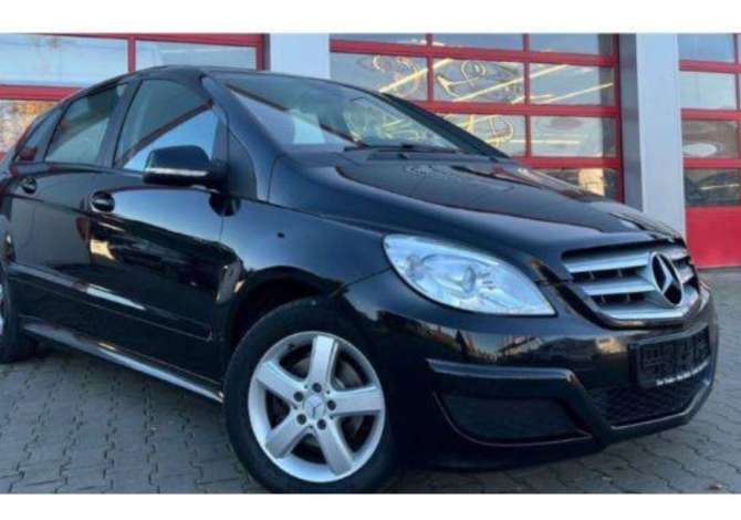 Noleggio Auto a Tirana - 30 Euro