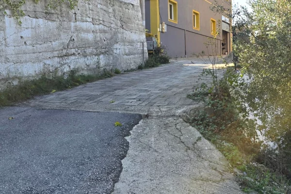 Business Property in Sale 4+1 in Tirana - 360,000 Euro