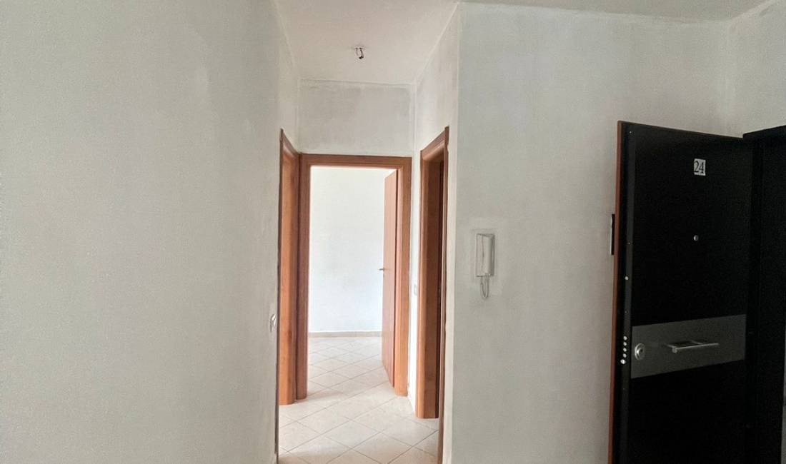 Appartamento in vendita a Tirana 2+1, Vuoto