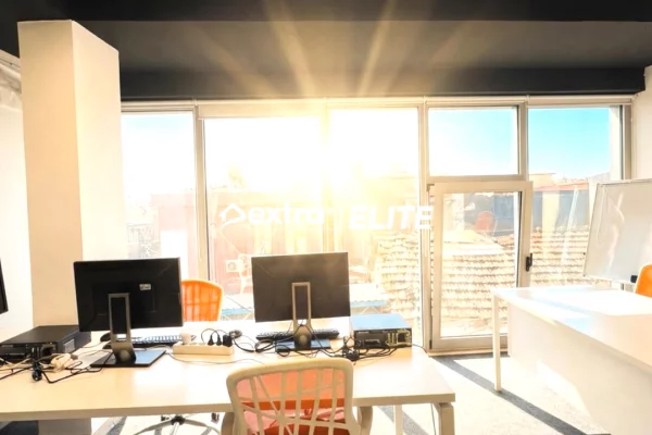 Ambient biznesi me qera 3+1 ne Tirane - 1,100 Euro