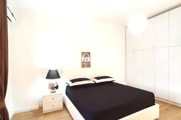 Shtepi me qera Apartament ne Tirane, 2+1, Mobilimi E mobiluar, Pagesa 900  Euro.