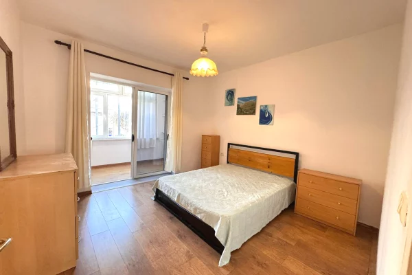 Shtepi me qera Apartament ne Tirane, 1+1, Mobilimi E mobiluar, Pagesa 500  Euro.