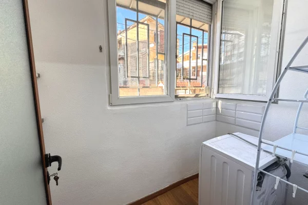 Shtepi me qera Apartament ne Tirane, 1+1, Mobilimi E mobiluar, Pagesa 500  Euro.