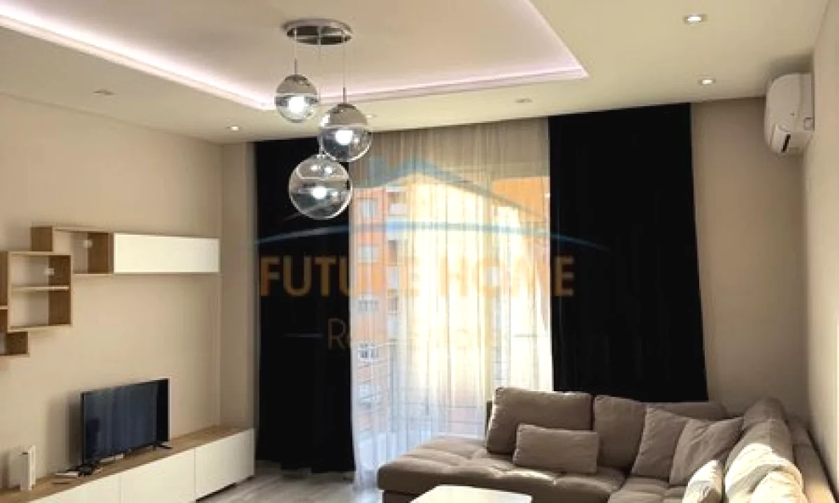 Shtepi ne shitje Apartament ne Tirane, 2+1, Mobilimi E mobiluar, Pagesa 15,500,000  Leke.