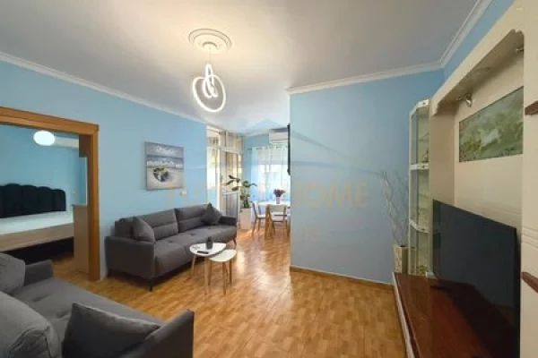 Qira, Apartament 1+1, Rruga e Barrikadave