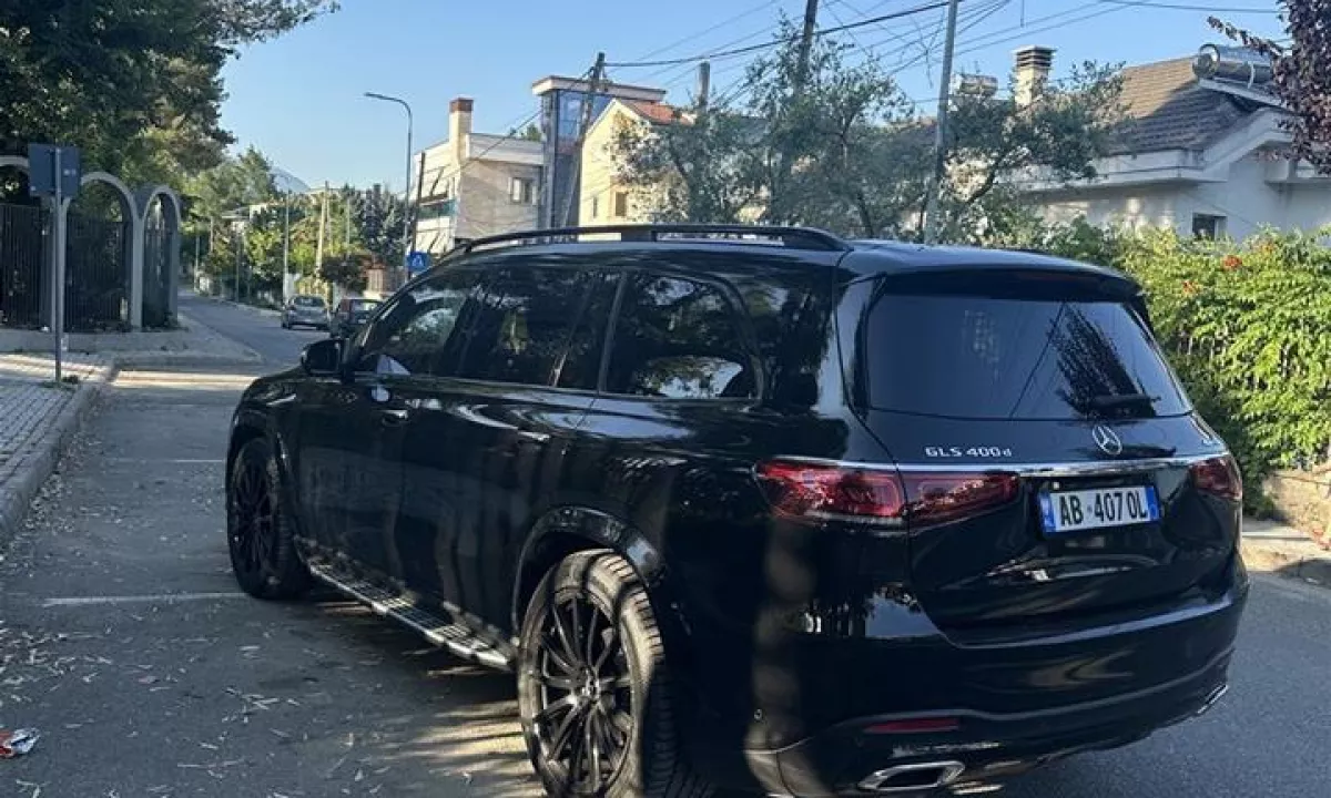 Auto in Vendita a Tirana, Mercedes-Benz, 2019 Diesel,Kambio Automatik Pagamento 75,000  Euro.