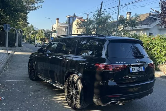 Shitet Gls 400D 4Matic