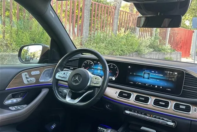 Auto in Vendita a Tirana, Mercedes-Benz, 2019 Diesel,Kambio Automatik Pagamento 75,000  Euro.