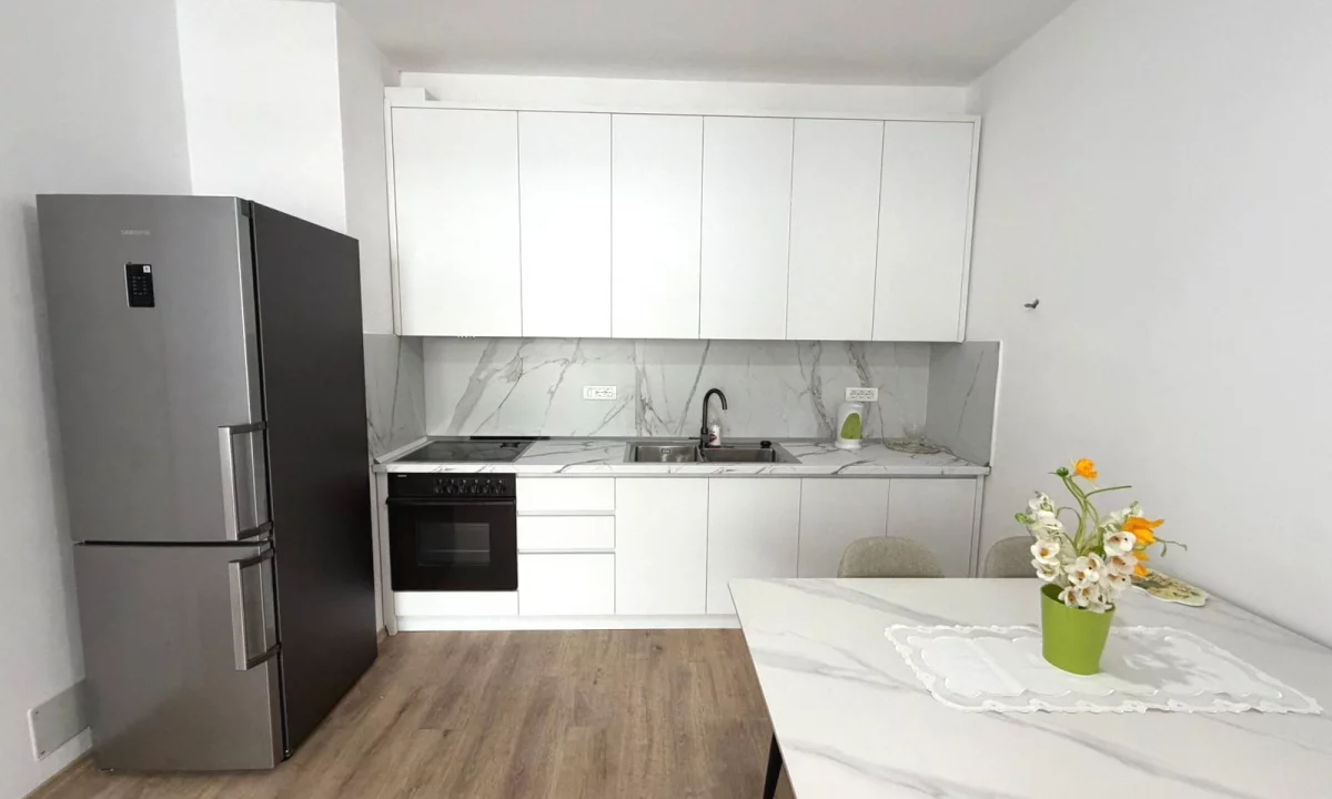 Shtepi me qera Apartament ne Tirane, 2+1, Mobilimi E mobiluar, Pagesa 450  Euro.